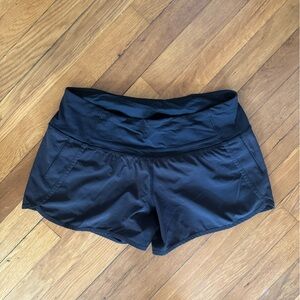 Lululemon athletic shorts size 4 excellent condition